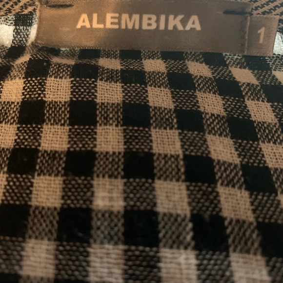 Designed & made in Israel, super cool and super soft, linen top from Alembika - Picture 2 of 7